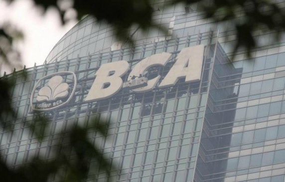 BCA Tetapkan Dividen Tunai Rp300 per Saham dan Perubahan Struktur Kepemimpinan dalam RUPST 2024