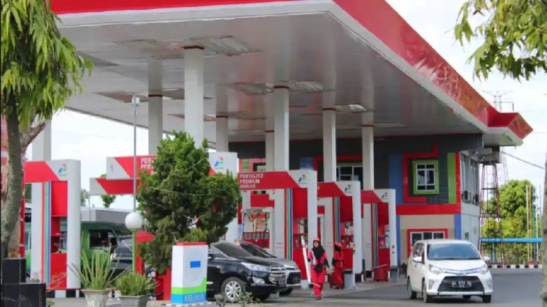 Update Harga BBM Pertamina Hari Ini 18 Oktober 2025: Pertamax Tetap Stabil Update Harga BBM Pertamina Hari Ini 18 Oktober 2025: Pertamax Tetap Stabil