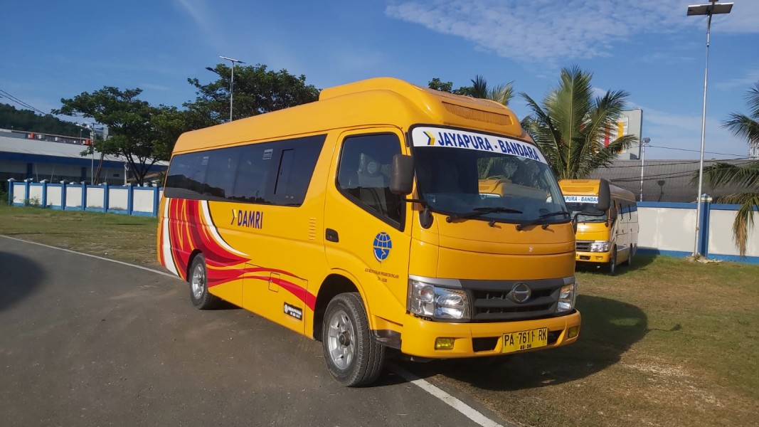 Biak Numfor Perkuat Transportasi Sekolah Dengan Layanan Damri