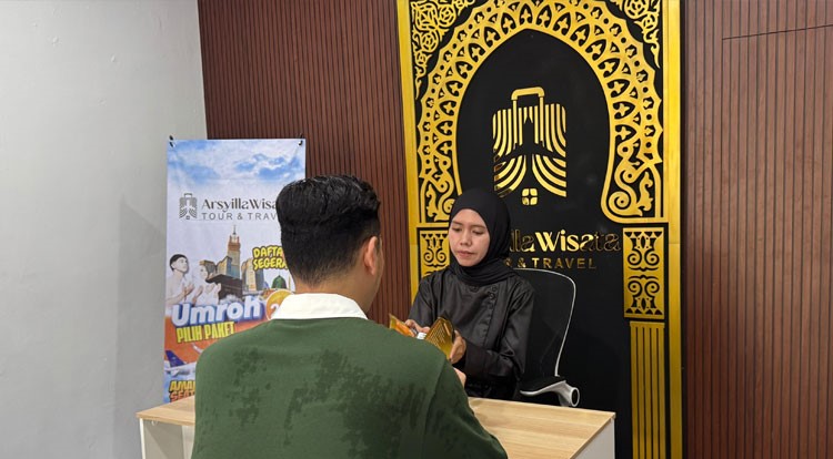 Travel Umrah Arsyilla Wisata Hadir di Gresik, Tawarkan Paket Hemat Mulai Rp24 Juta: Cukup DP Rp5 Juta