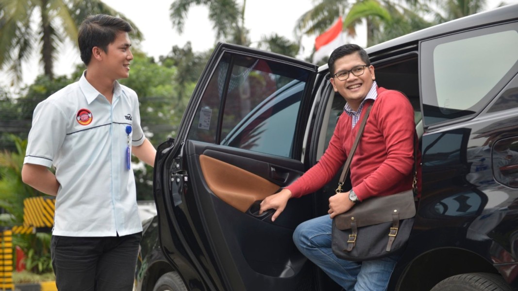 Solusi Airport Transfer Mudah dan Nyaman dengan Rental Mobil dari TRAC
