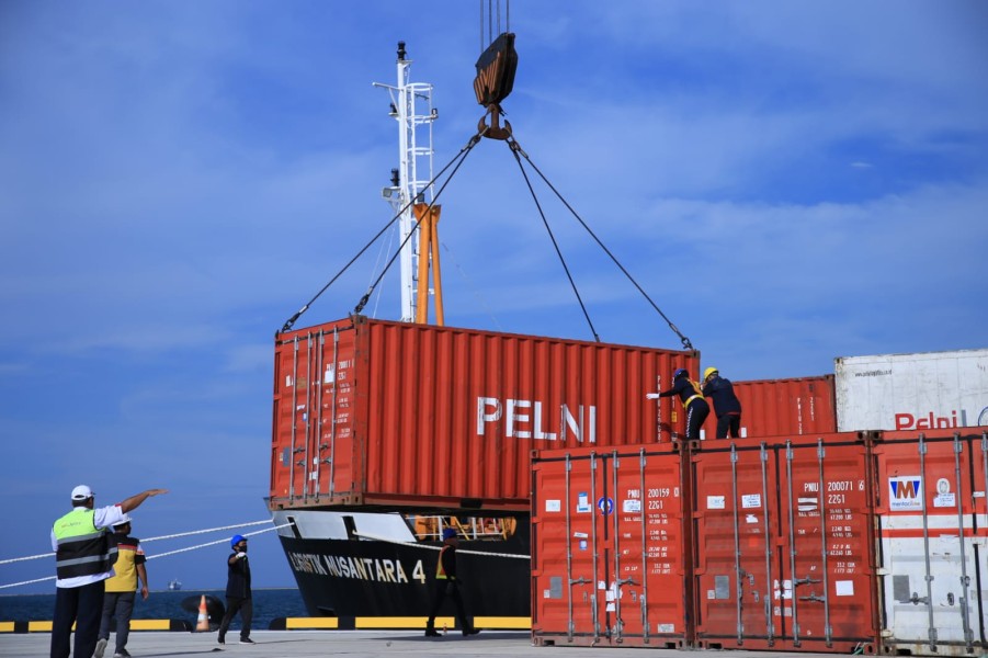 Kapal Logistik PELNI Jaga Harga Sembako 3TP