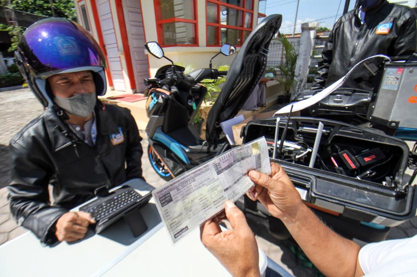 Antusias Warga Berau Tinggi Sambut Pemutihan Pajak Kendaraan