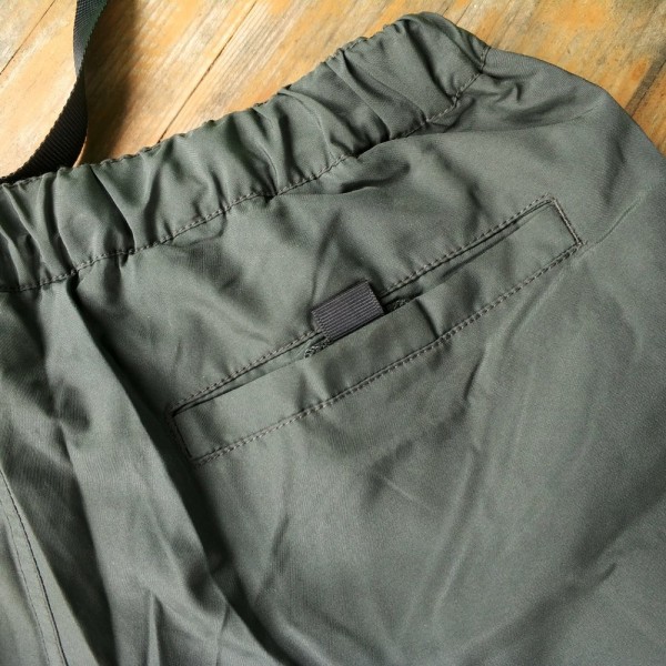 Celana Cargo Uniqlo: Pilihan Fashion Pria yang Stylish dan Fungsional