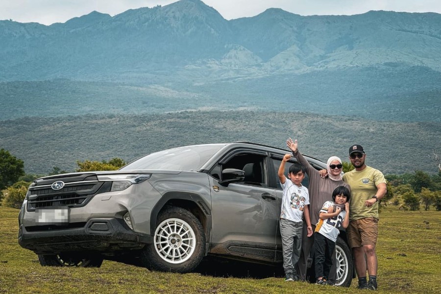 Forester Menjadi Teman Setia Menjelajah Lintas Pulau Hingga Tambora