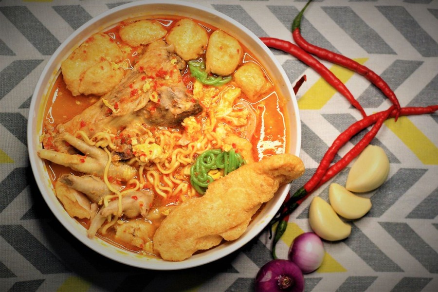 Seblak Khas Bandung, Kuliner Pedas Gurih yang Bikin Nagih