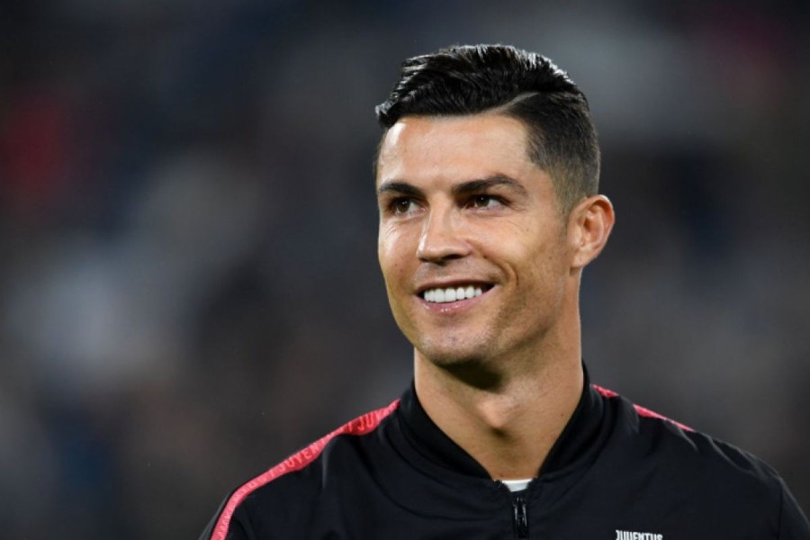 Cristiano Ronaldo Mantapkan Status Ikon Global dengan Kekayaan Rp20 Triliun