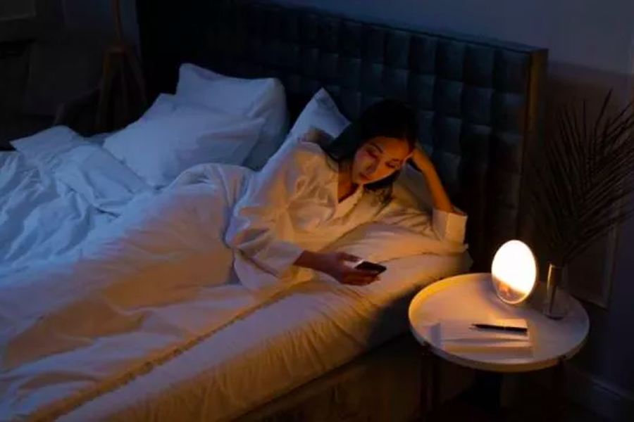 5 Langkah Sederhana Redakan Overthinking Malam Hari dan Tidur Lebih Nyenyak