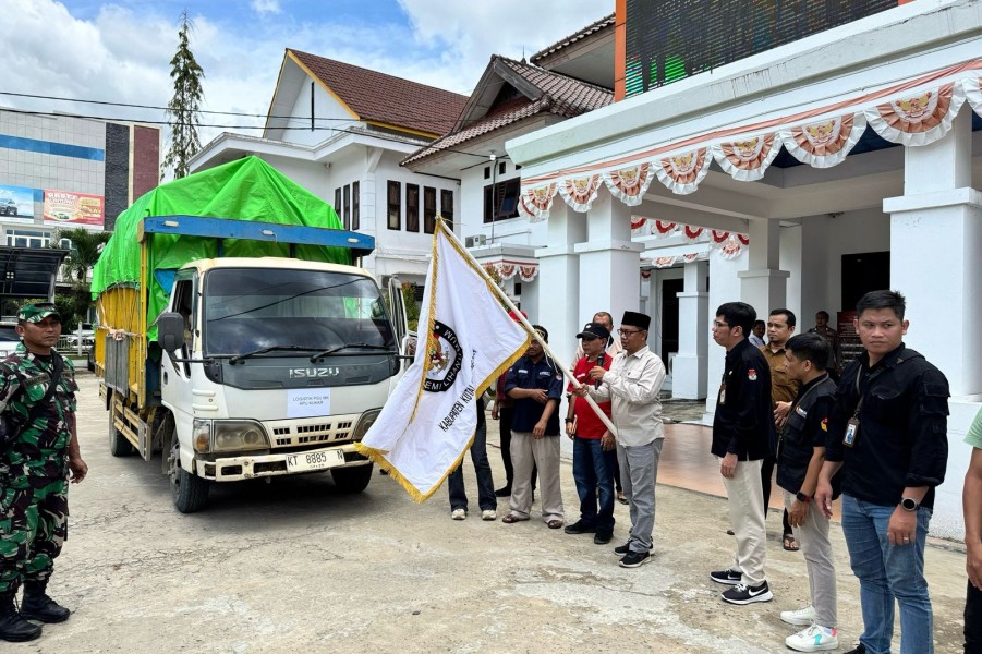 Gubernur Kaltim Pastikan PSU Kutai Kartanegara Siap Digelar, Pemkab Kukar Pastikan Distribusi Logistik Tertib