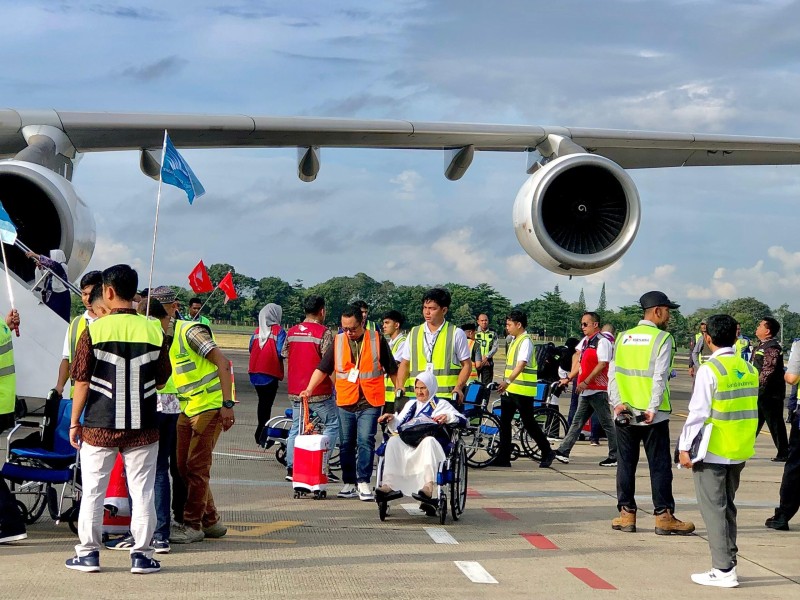 Penerbangan Haji Embarkasi Banjarmasin 2025 Dimulai, Bandara Syamsudin Noor Siap Layani 13 Kloter Jemaah