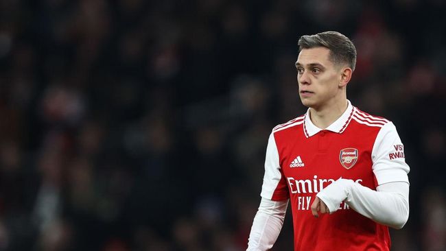Arsenal Tegaskan Komitmen Pertahankan Leandro Trossard Musim Ini