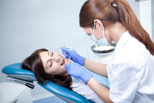 Pentingnya Rutin ke Dokter Gigi untuk Jaga Kesehatan Mulut