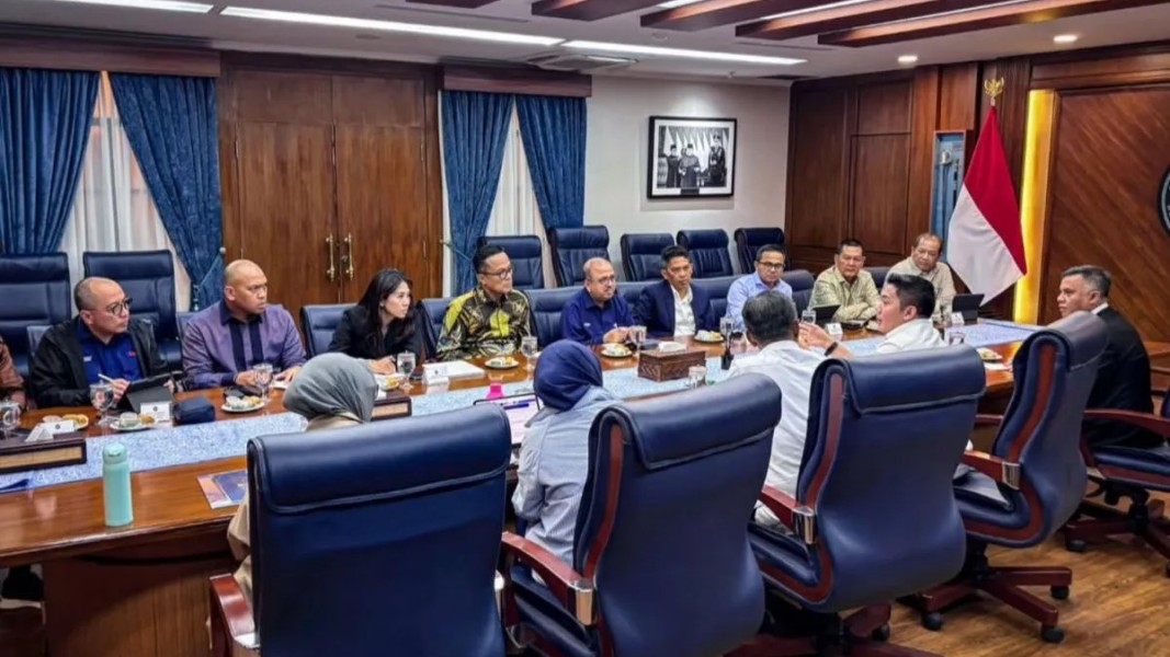 Seskab dan BUMN Koordinasikan Langkah Pemulihan Pascabencana Dalam Rapat Terbaru