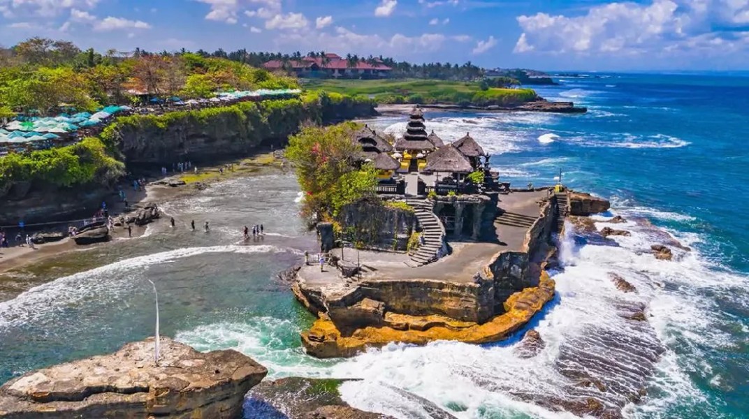 Eksplorasi Tanah Lot Bali: Wisata Alam dan Budaya Menarik