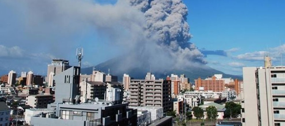 Gunung Sakurajima Meletus di Jepang, Abu Tebal Selimuti Langit Kagoshima