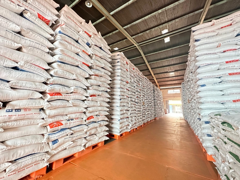 Bulog Pastikan Cadangan Beras Nasional Awal 2026 Tembus 3,25 Juta Ton