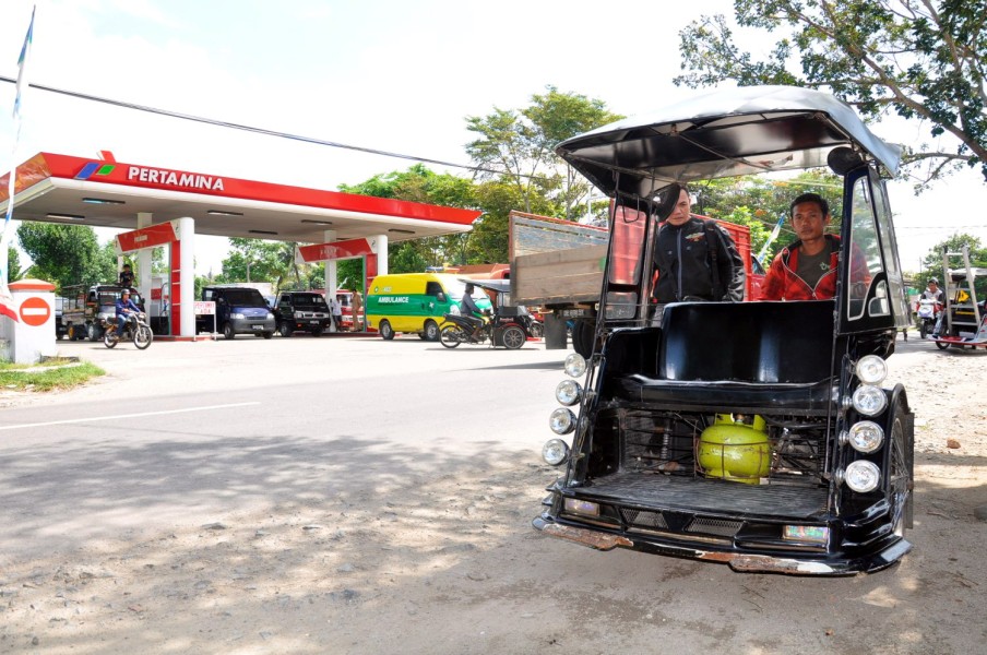 Transportasi Tradisional Bertahan di Tengah Modernisasi