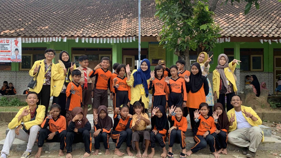 Generasi Kreatif Tanpa Gadget: Keterlibatan KKN UPB 18 di SDN Bringkeng 01