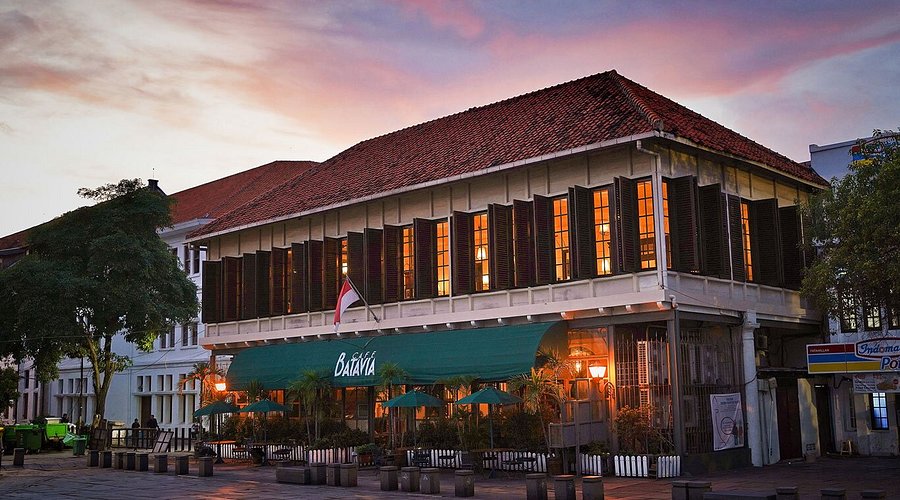 13 Kuliner Ikonik di Kota Tua Jakarta, Dari Kafe Elegan Hingga Warung Legendaris