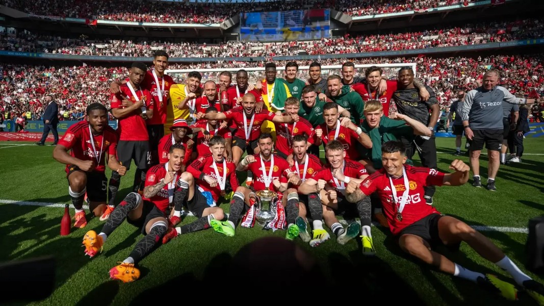 Manchester United Sambut Sesko dan Hormati De Gea