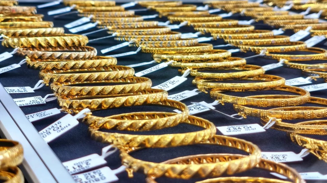 Harga Emas Perhiasan Hari Ini Kamis 18 Desember 2025 Naik Rp5.000 per Gram