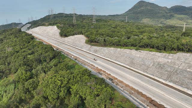 Proyek Tol Probowangi Capai Progres 79 Persen