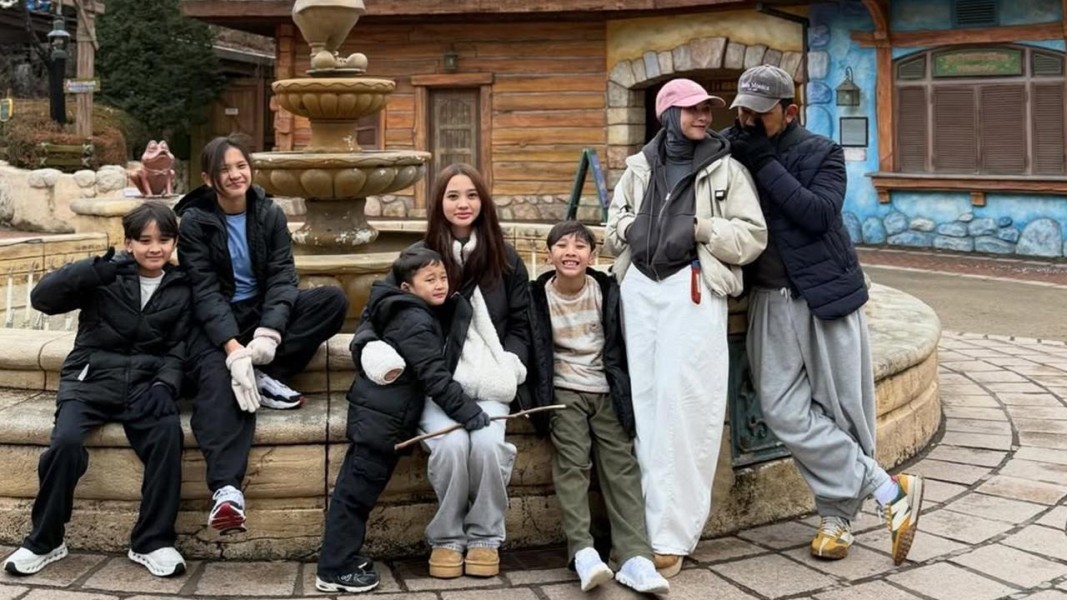 Tren Liburan Musim Dingin Artis Indonesia di Korea Selatan 2026