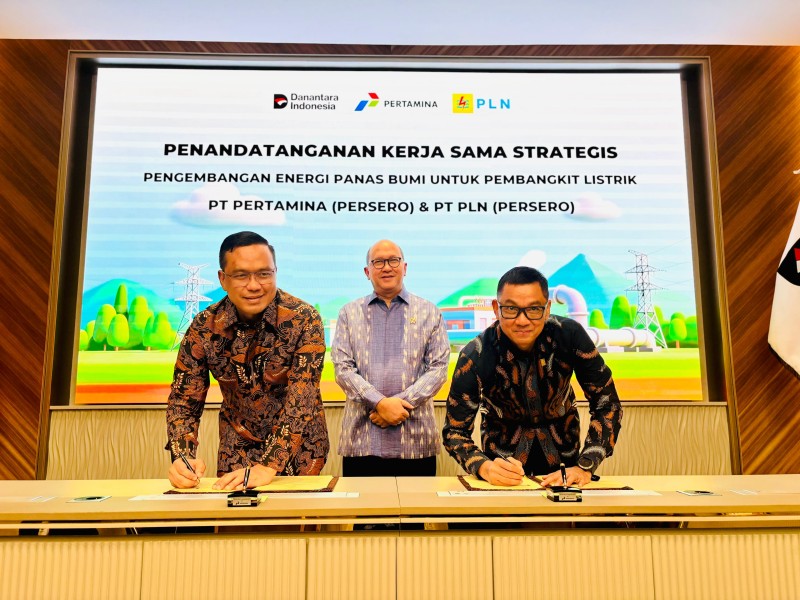 Diinisiasi Danantara, PLN dan Pertamina Teken Kerja Sama Pengembangan Energi Panas Bumi Nasional