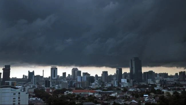 Prakiraan Cuaca Jakarta Hari Ini: Hujan Ringan Guyur Hampir Seluruh Wilayah