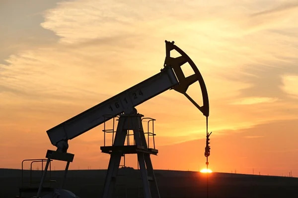 Minyak Mentah Global Menguat Di Tengah Produksi OPEC