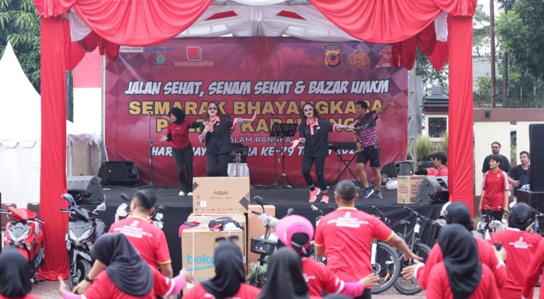 Polres Karawang Gelar Olahraga Bersama Peringati Hari Bhayangkara