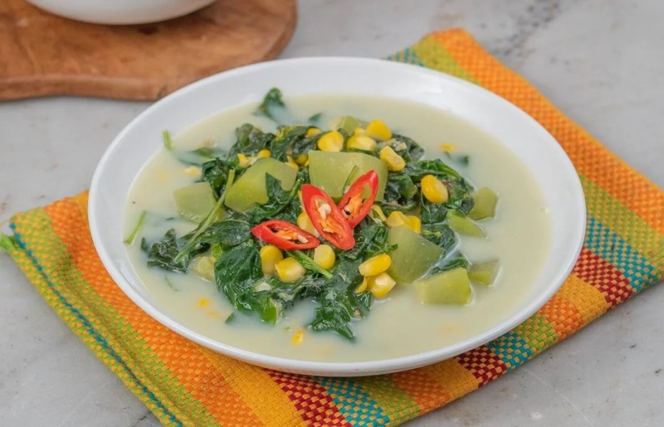 Rahasia Bobor Bayam Khas Jawa Tengah: Gurih, Lembut, dan Selalu Bikin Kangen