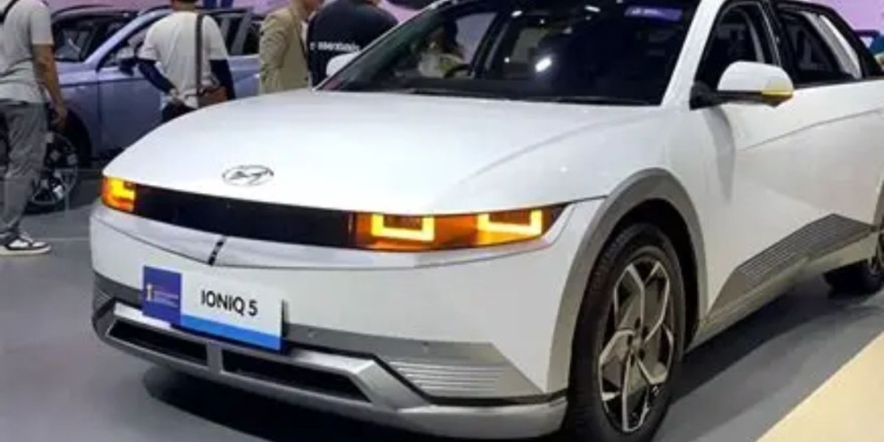 Rekomendasi Mobil Listrik Terbaik di Indonesia Tahun 2026 & Harganya