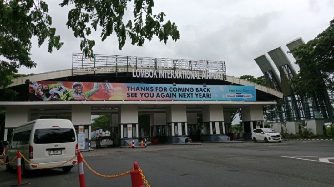 Penerbangan Lombok Tetap Aman Meski Gunung Lewotobi Alami Erupsi
