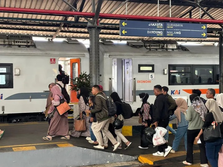 Mudik Awal Mahasiswa Yogyakarta Naik Kereta Api Hindari Lonjakan Lebaran