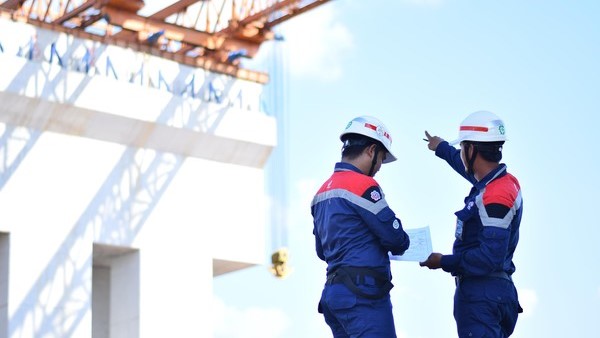 Waskita Karya Raih Top 50 MidCap GCG Award