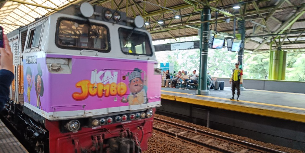KAI Hadirkan Jumbo di Kereta untuk Edukasi dan Hiburan