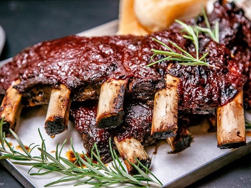 10 Rekomendasi Tempat Makan Iga Bakar Terenak di Jakarta yang Harus di Coba