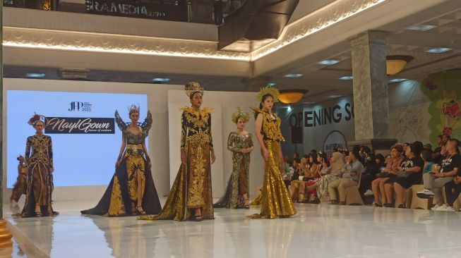 Kilau Nusantara di Panggung Jogja Fashion Parade Satu Dekade 2026