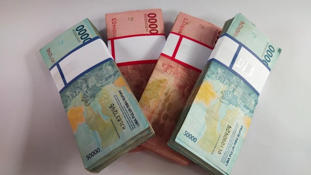 Strategi Cerdas Mengelola Uang Agar Tidak Menimbun Saldo Berlebihan
