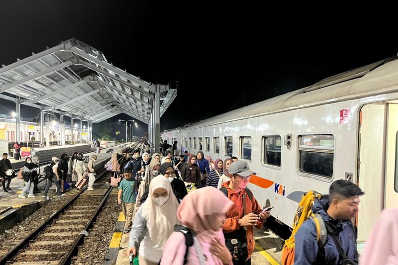 Arus Balik Lebaran Penumpang KAI Daop Jember Tembus Ribuan
