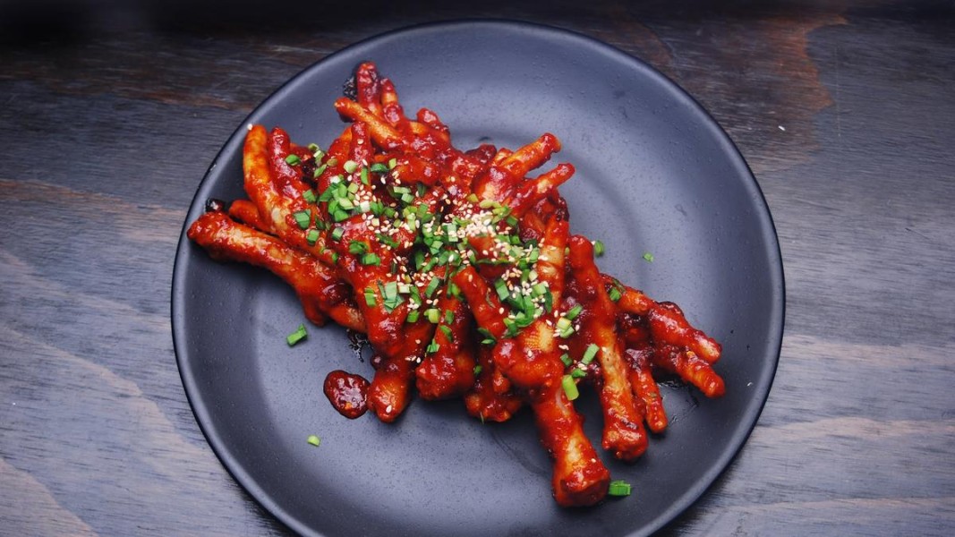 Resep Ceker Mercon Pedas Manis, Pedas, Manis, dan Menggugah Selera