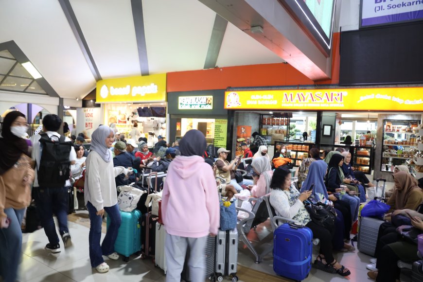Tingginya Minat Penumpang Kereta Api Selama Libur Idul Adha 2025 di Daop 1 Jakarta