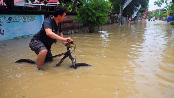 Banjir Terjang Kabupaten Grobogan, Warga Diungsikan ke Tempat Pengungsian