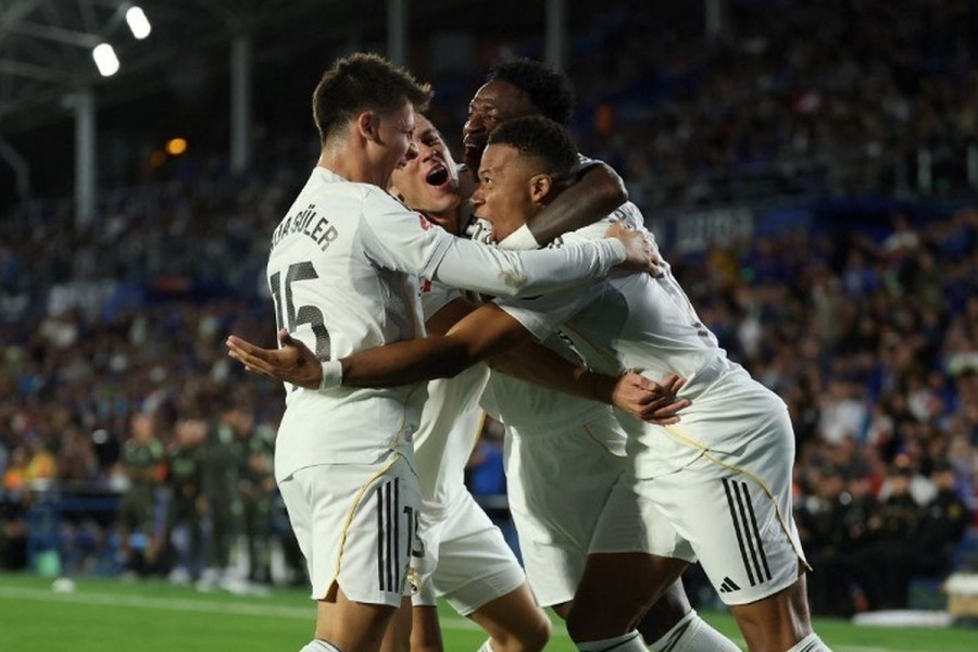 Real Madrid Gusur Barcelona, Kembali Pimpin Klasemen La Liga