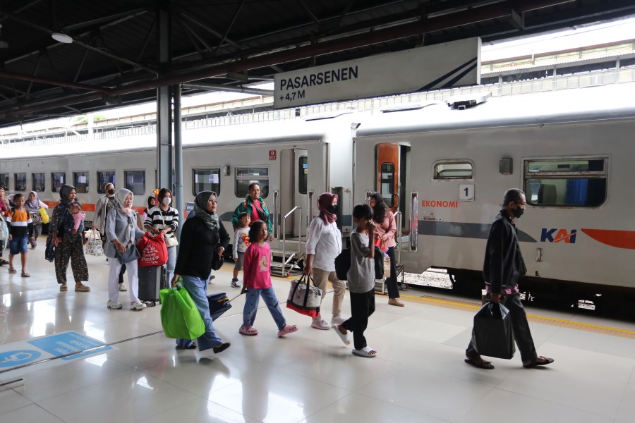 Lonjakan Penumpang KAI Setelah Libur Sekolah Capai 126 Persen