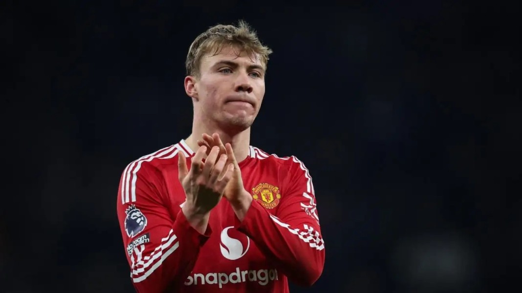 Manchester United Setujui Percepatan Transfer Rasmus Hojlund ke Napoli