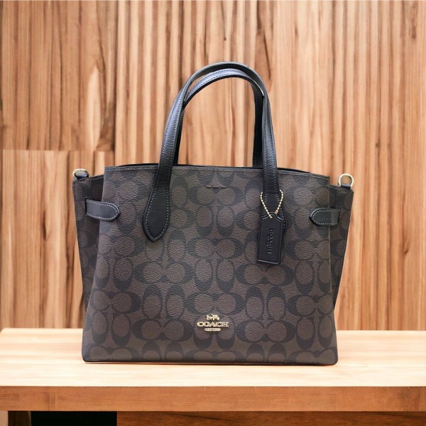 Tote Bag Coach adalah Ikon Fashion yang Tahan Lama dan Serbaguna