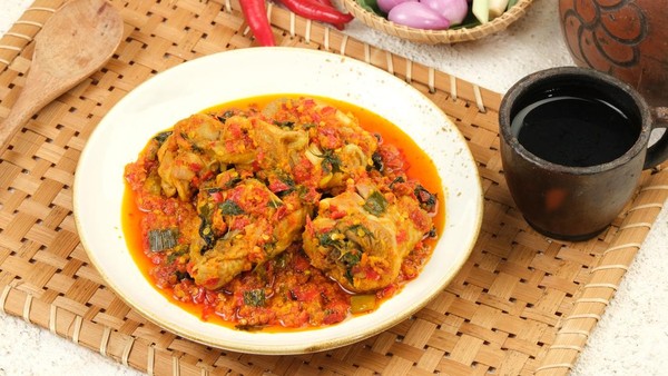 Resep Ayam Rica-Rica Kemangi Asli Manado, Pedas Gurihnya Bikin Nagih