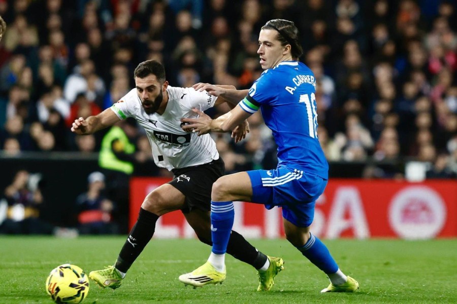 Persaingan Liga Spanyol Real Madrid Tekuk Valencia Demi Terus Membayangi Barcelona